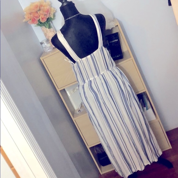 Cute Paris dress - Picture 2 of 2